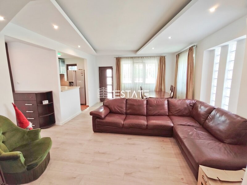 Peninsula Ostrov, casa P+M cu teren 162 mp situata pe malul lacului Fundeni,