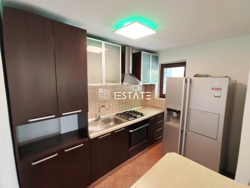 Peninsula Ostrov, casa P+M cu teren 162 mp situata pe malul lacului Fundeni,